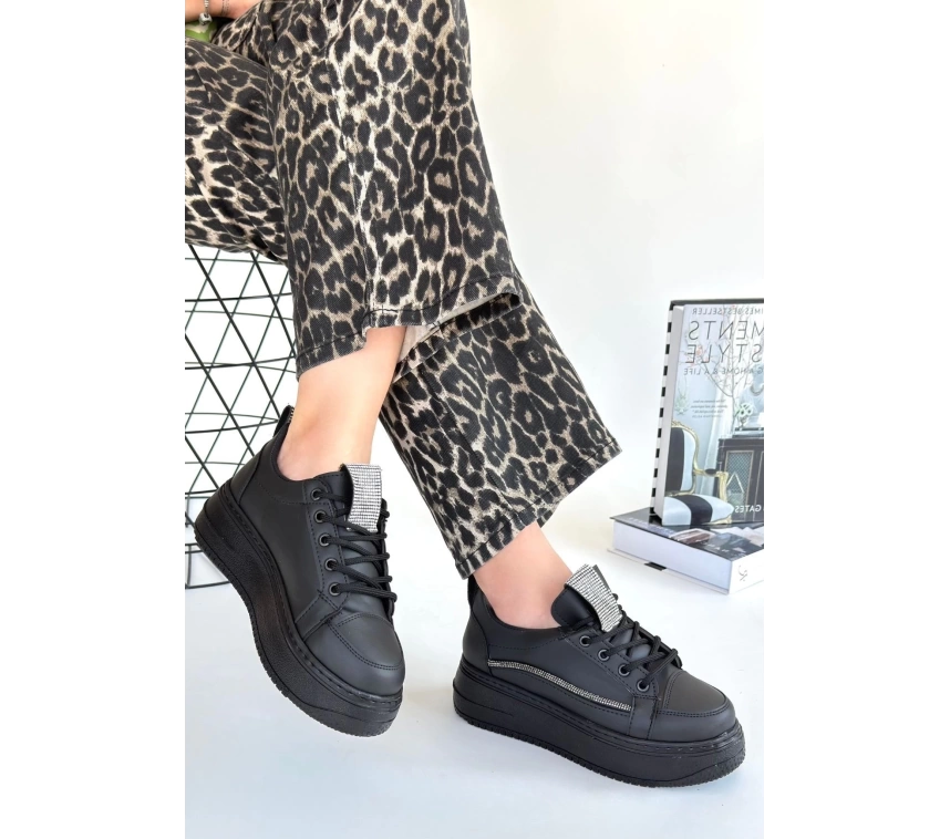 Leope Siyah Cilt Bağcıklı Spor Ayakkabı