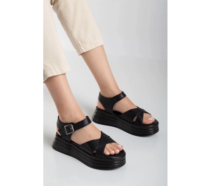 Sibna Siyah Cilt Kemerli Sandalet