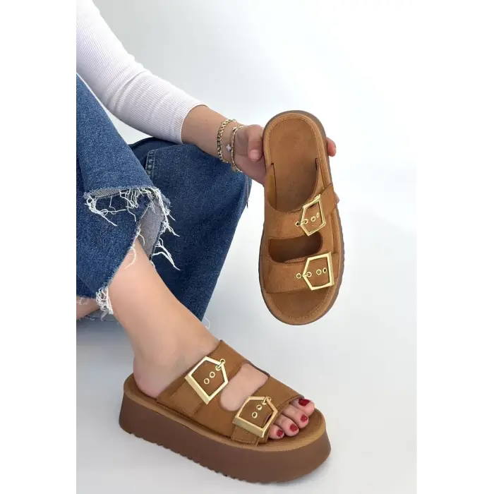 Coer Taba Süet Çift Tokalı Terlik