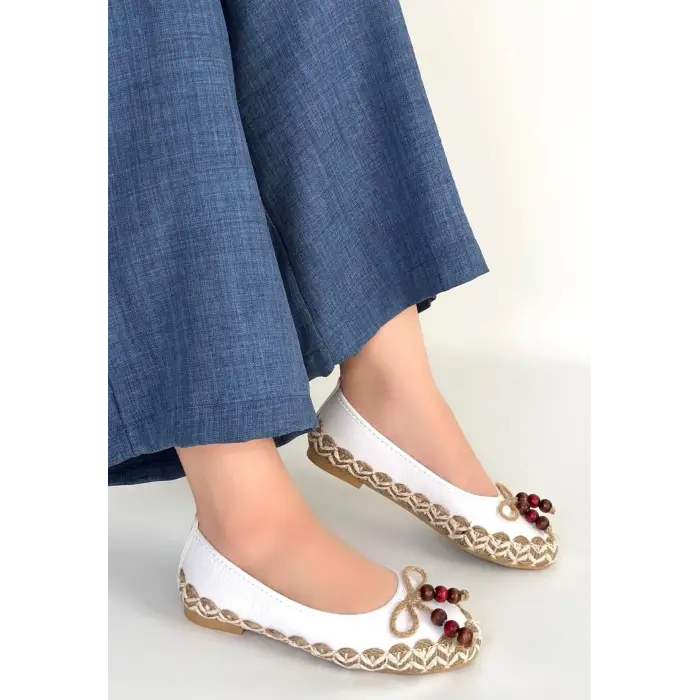 Ilwe Beyaz Cilt Babet Ayakkabı