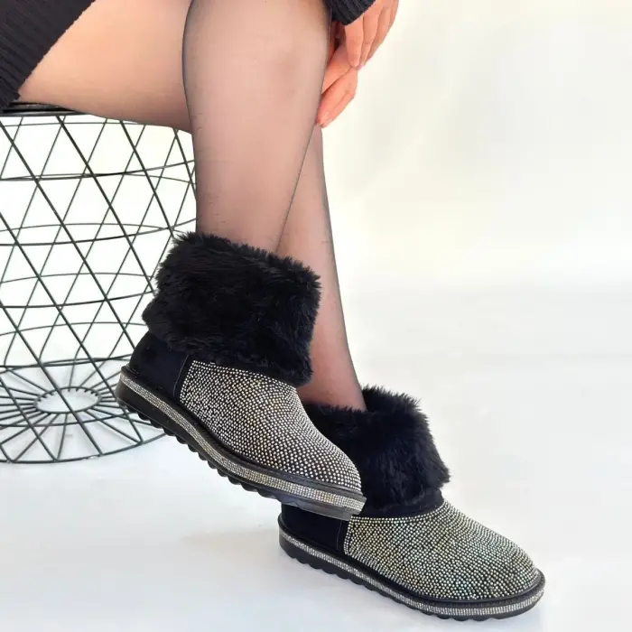 Linka Siyah Süet Gümüş Boncuk İşlemeli Bot