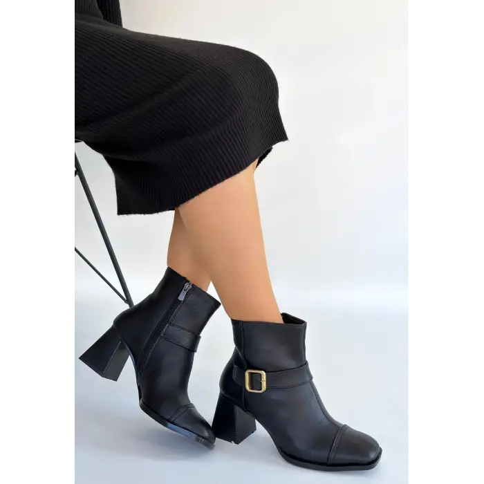 Mejjo Siyah Cilt Topuklu Bot