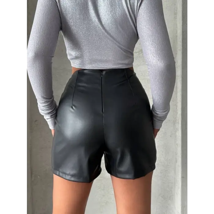 Parçalı cepli deri şort siyah w26312