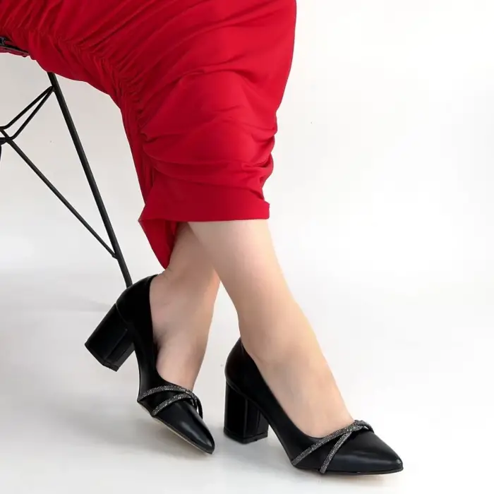 Zenta Siyah Cilt Topuklu Ayakkabı