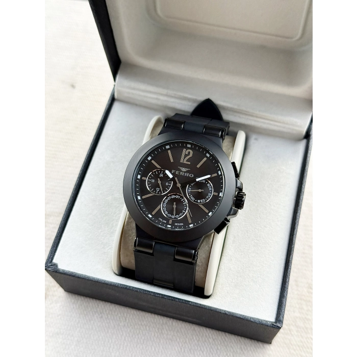 Ferro Siyah Silikon Kordon Erkek Kol Saati FM11539DWT-G Fonksiyonları Aktif 3ATM Su Geçirmez