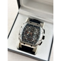 Ferro Siyah Silikon Kordon Erkek Kol Saati FM11351D-J2 Fonksiyonları Aktif 3ATM Su Geçirmez