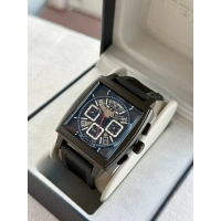 Ferro Siyah Silikon Kordon Erkek Kol Saati FM11553DWT-G Fonksiyonları Aktif 3 ATM Su Geçirmez