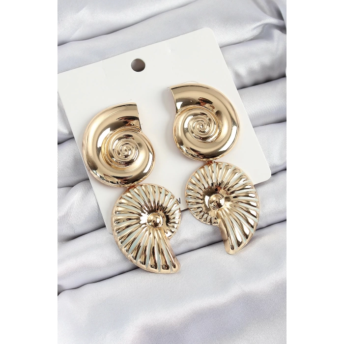 Pirinç Sarmal Sallantılı Deniz Kabuğu Vintage Model Gold Renk Küpe