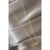 Gold Renkli Küp Model Zirkon Taşlı Z Harfli Kolye