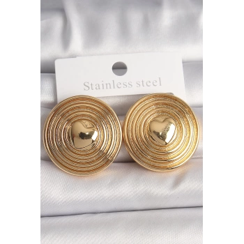 Pirinç Gold Renk Kalp İşlemeli Daire Plaka Model Kadın Küpe