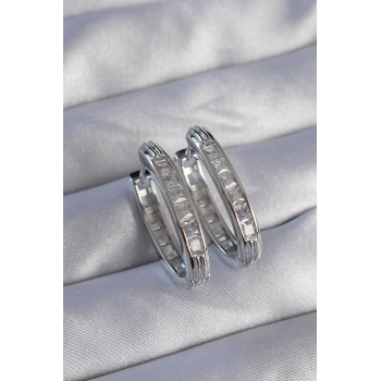 Pirinç Gümüş Renk Zirkon Taşlı Oval Model Küpe