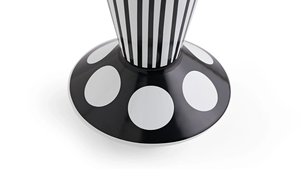 Lelia Vase