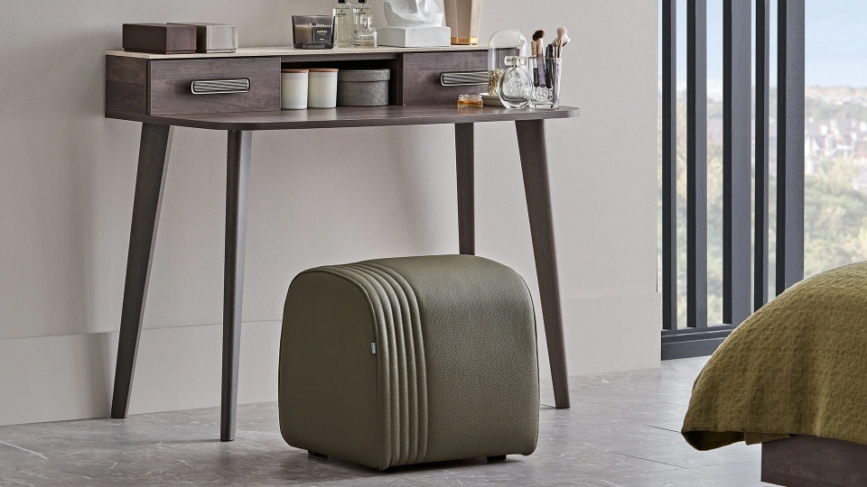 Piero Makeup Vanity Stool