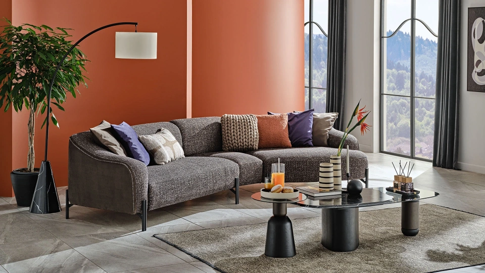 Othello Triangle Backrest Ottoman