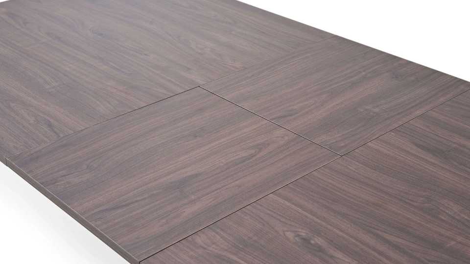 Bend Extendable Dining Table