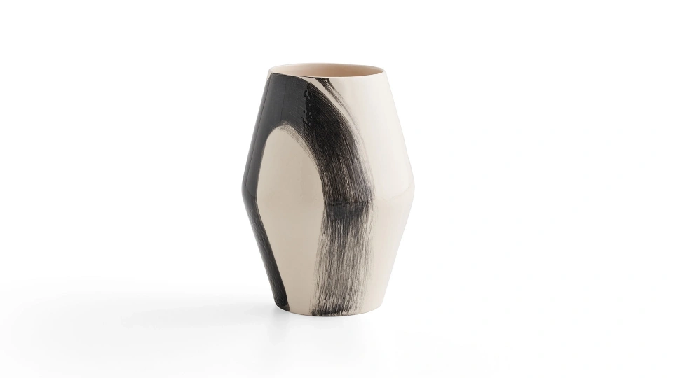 Noir Vase