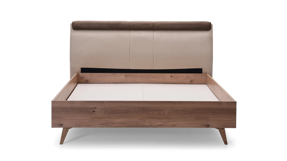 Mayer Bed - 180 cm - Titled