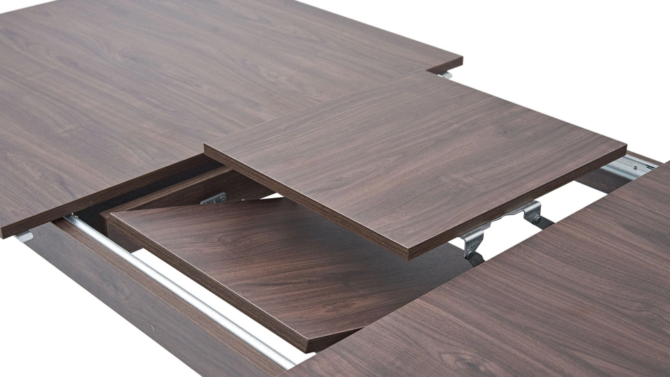 Bend Extendable Dining Table