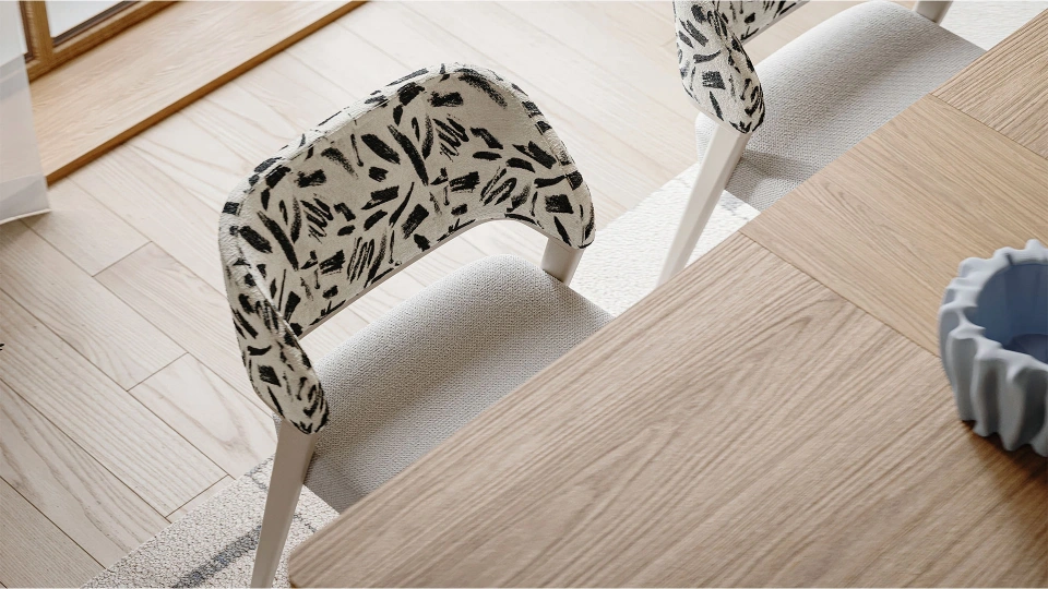 Linthe Chair