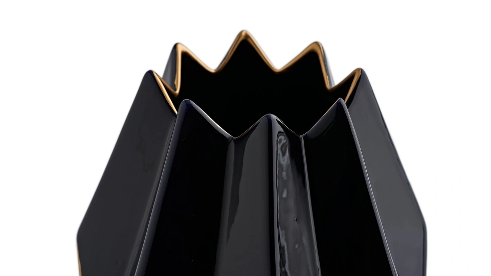 Angelo Vase
