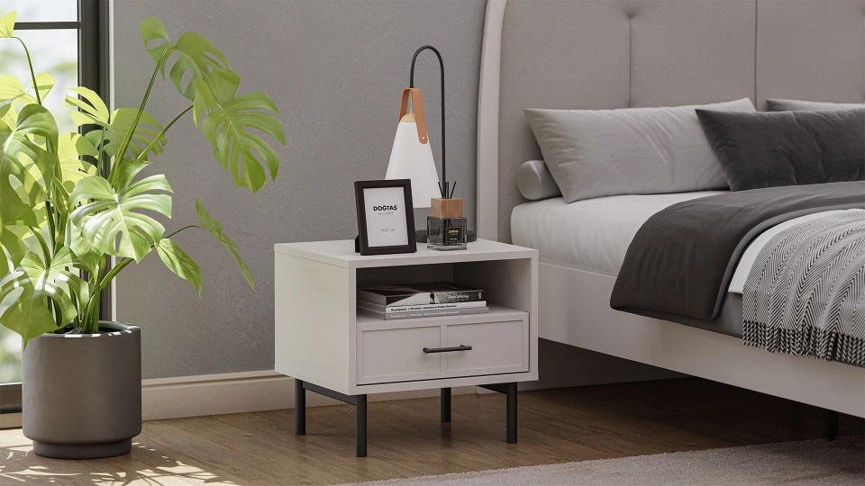 Glen Orma Nighstand
