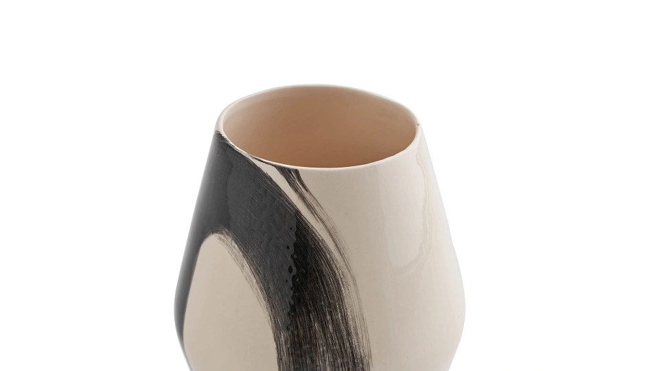 Noir Vase