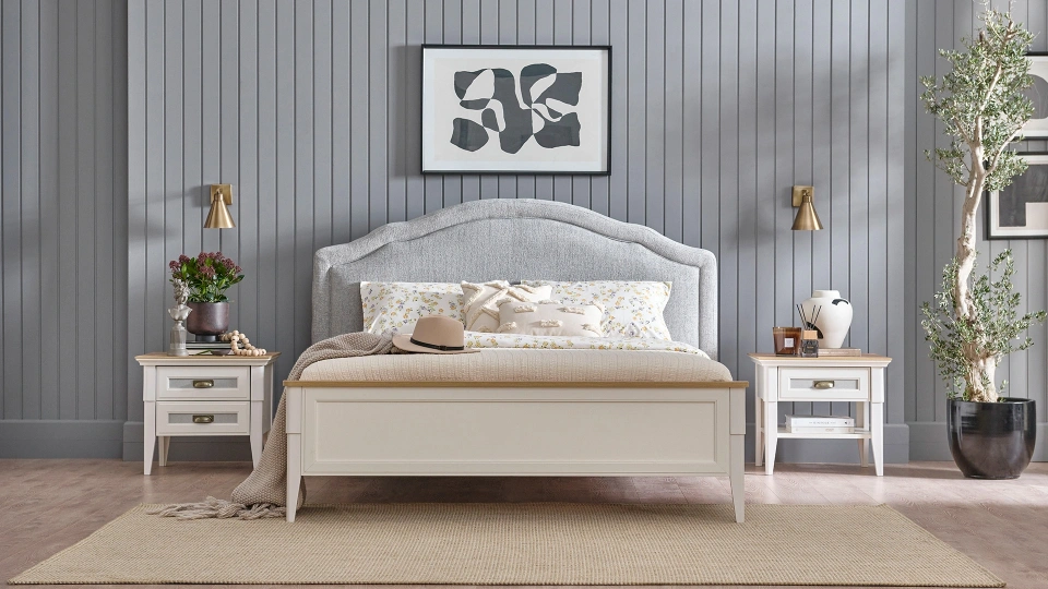 Toscana Bedstead - 180 cm - Headboard not included