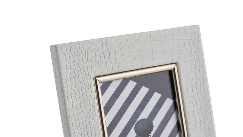 Ella Beyaz - Frame