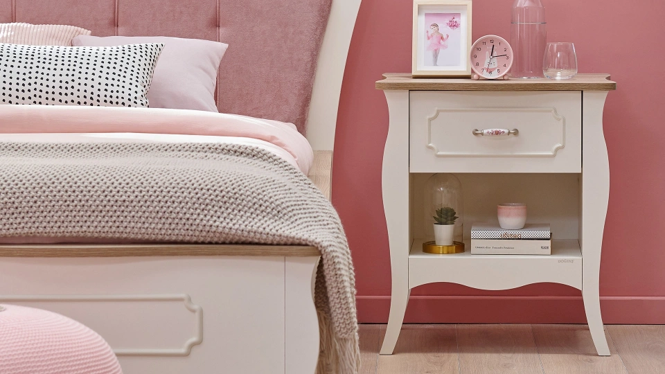 Riena Nightstand