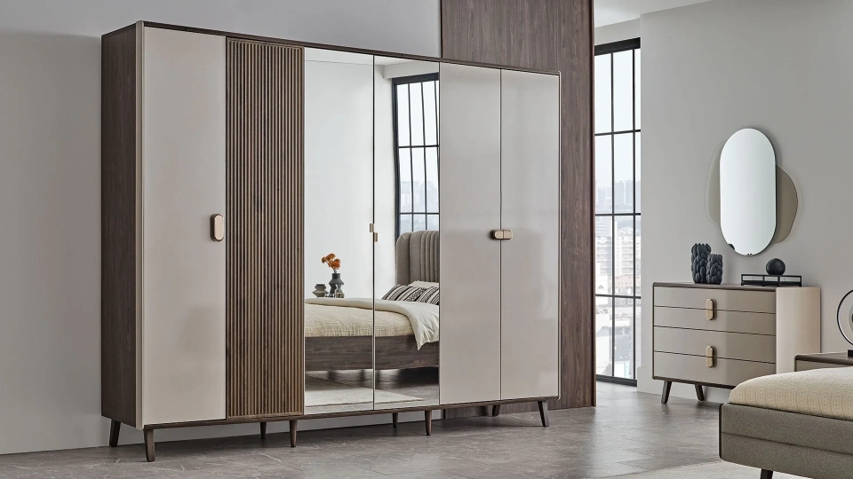 Bend Bedroom Set