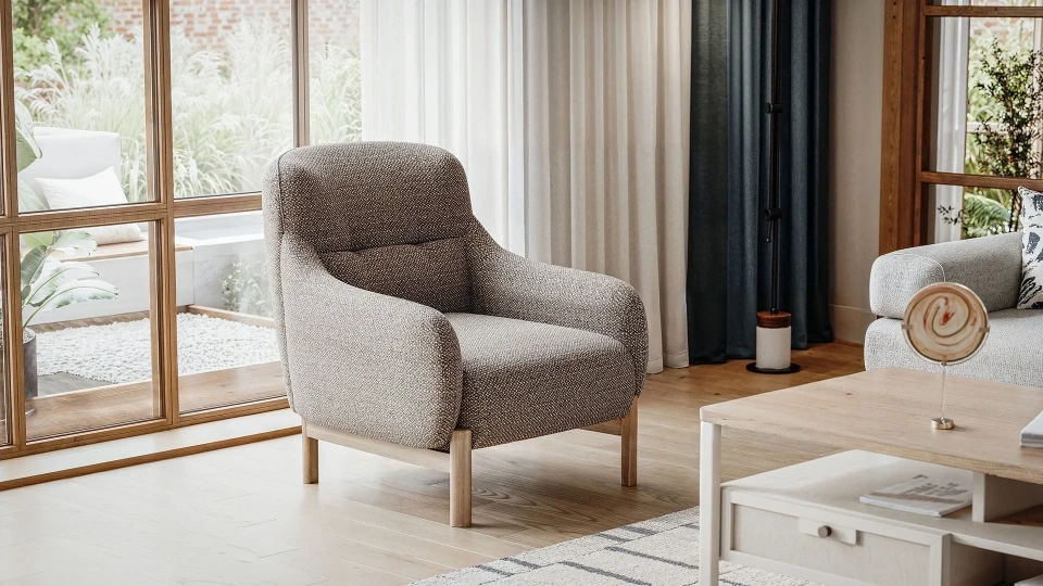 Linthe Sofa Set