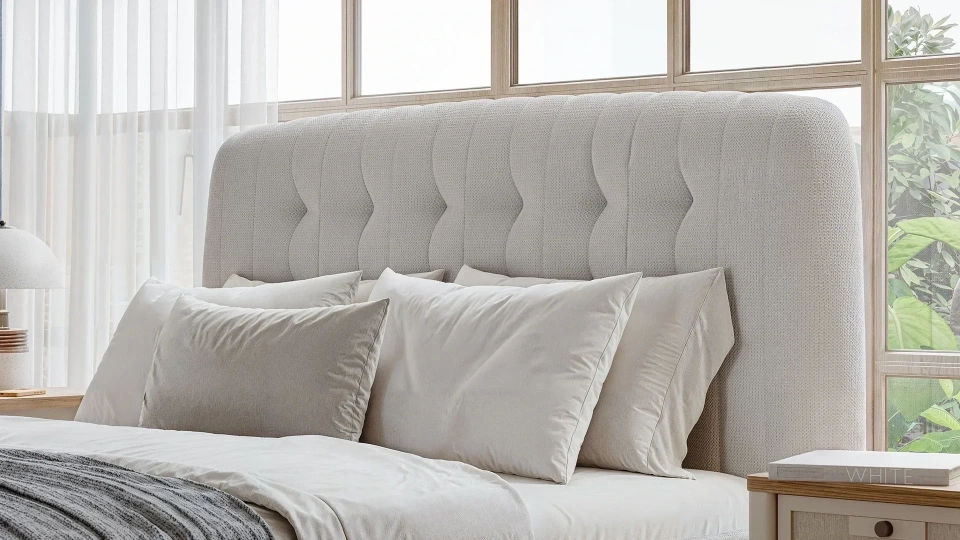 Linthe Bedroom Set