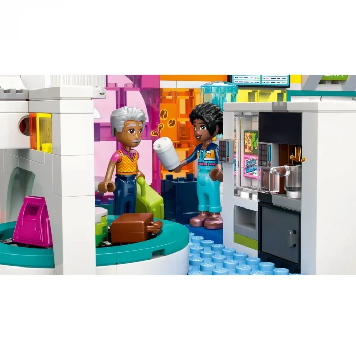 42656 Lego Friends Heartlake City Havaalanı 958 parça +8 yaş