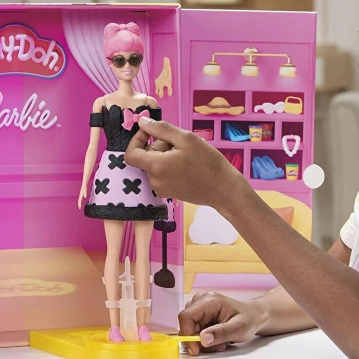 G1356 Play-Doh Barbie Designer Fashion Show - Tasarım Moda Show +3 yaş