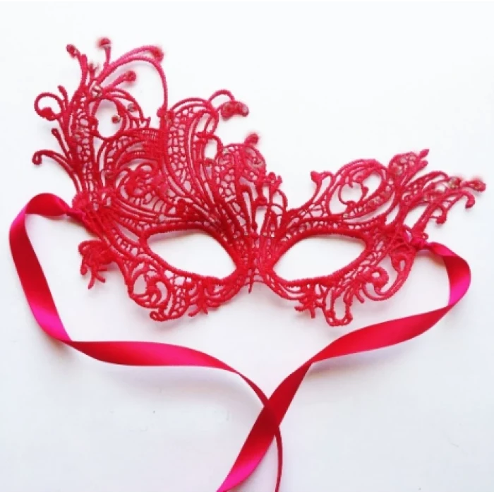 Kırmızı Renk Dantel Örgü İşlemeli Parti Maskesi Model 1 (5124)