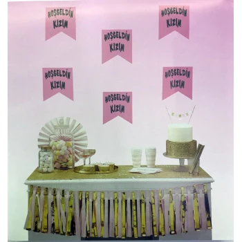 Pembe Üzeri Gümüş Renk Hoşgeldin Kızım Bayrak Süs (5124)