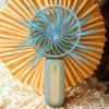 Masa Üstü Standlı USB ile Şarj Olabilen 3 Ayarlı Fan Modlu Çanta Tipi El Fanı (5124)