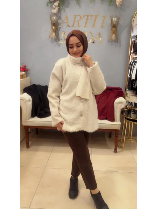 Kaşkollu Kürk Ceket