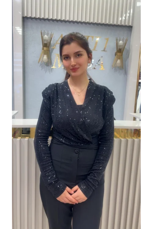 Artı 1 Çıtçıtlı Bluz