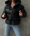 Kadın Siyah Kapüşonlu Şişme Deri Mont