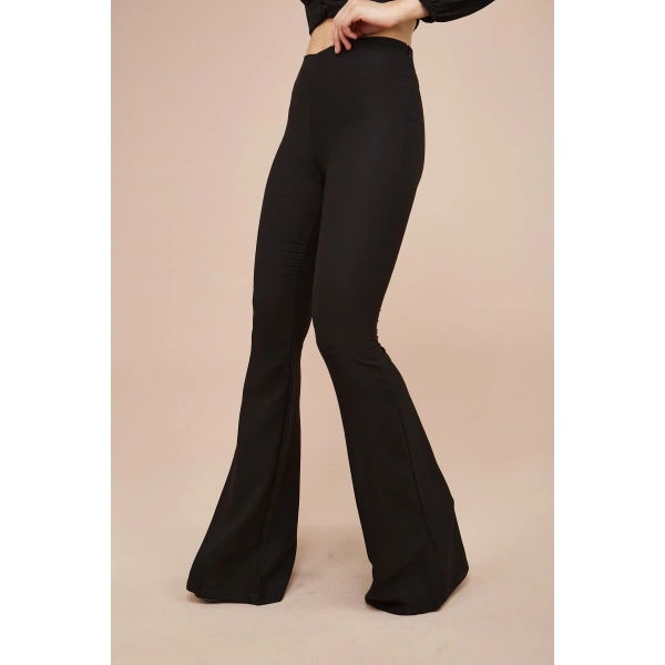 Kadın Siyah Bol Paça Kumaş Pantolon