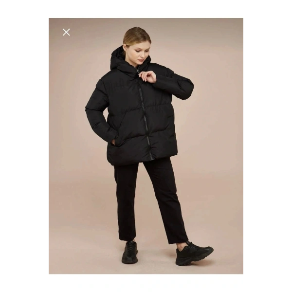 Kadın Siyah Kapüşonlu Şişme Mont