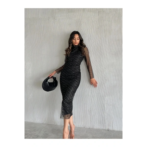 Kadın Siyah Hakim Yaka Gümüş Puantiye Detay Transparan Tül Kollu Astarlı Drapeli Midi Abiye Elbise