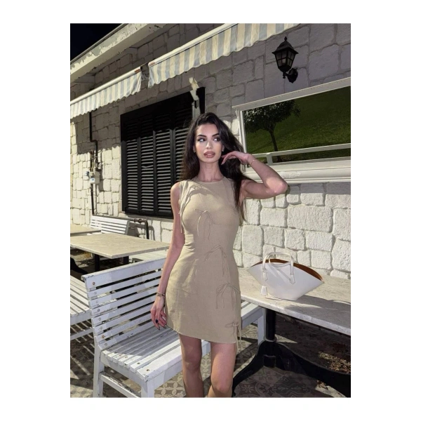 Ön Fiyonk Bağlama Detaylı Elbise