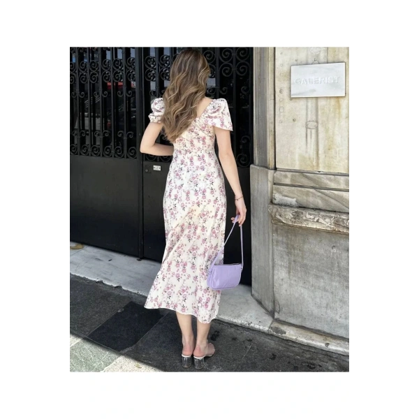 Yan Yırtmaçlı Çiçek Elbise