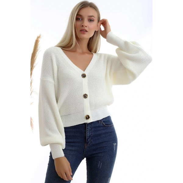 Kadın Beyaz Selanik Örgü Düğmeli Hırka