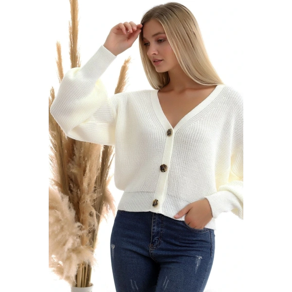 Kadın Beyaz Selanik Örgü Düğmeli Hırka