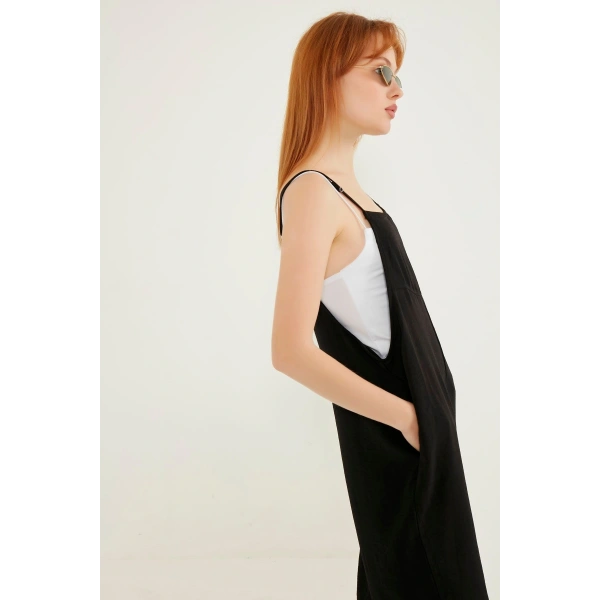 Kadın Siyah Askılı Bol Kesim Atletli Tulum