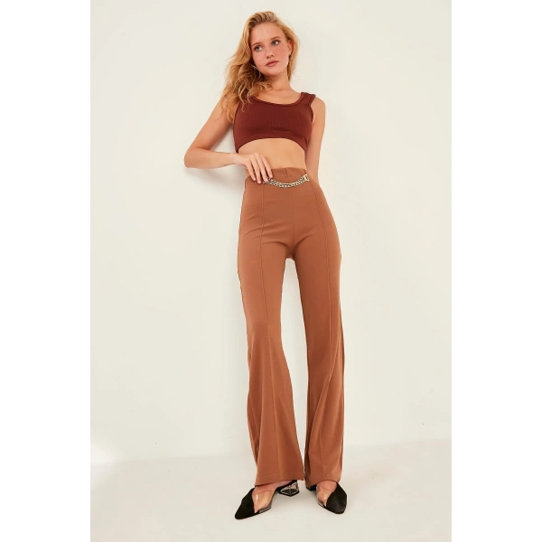 Kadın Kahve Yüksek Bel Zincir Detaylı Geniş Paça Dokuma Pantolon