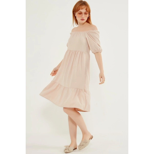 Kadın Krem Madonna Yaka Elbise